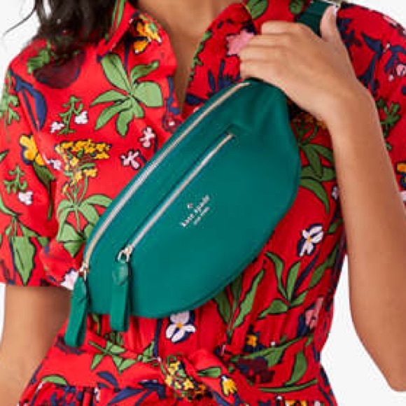 kate spade Handbags - Kate Spade  Emerald Green Chelsea Belt Bag crossbody purse